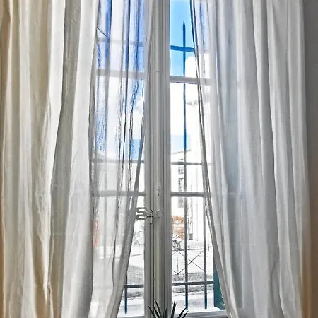 Apartmán Sur Les Paves Du Pont Vieux... *