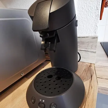 Sur Les Paves Du Pont Vieux... Carcassonne