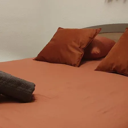 Sur Les Paves Du Pont Vieux...